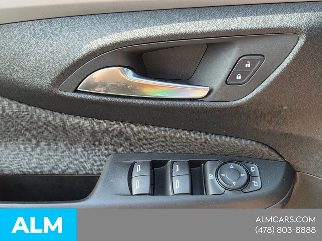 Used 2025 Buick Envista Preferred image 23