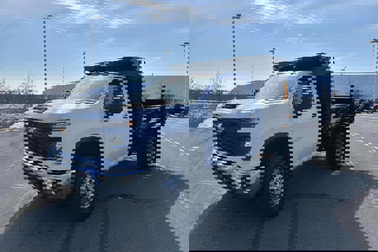 New 2025 Chevrolet Silverado 3500 W/T w/ WT Convenience Package image 3