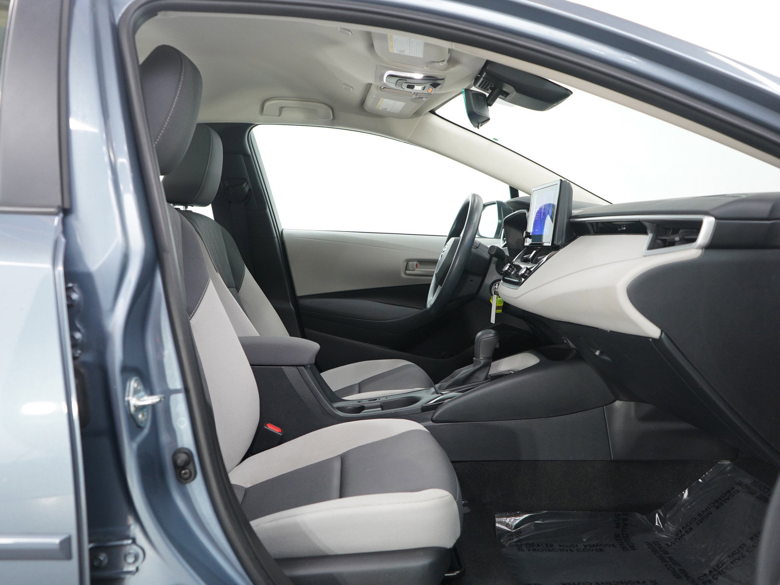 Used 2023 Toyota Corolla LE image 10