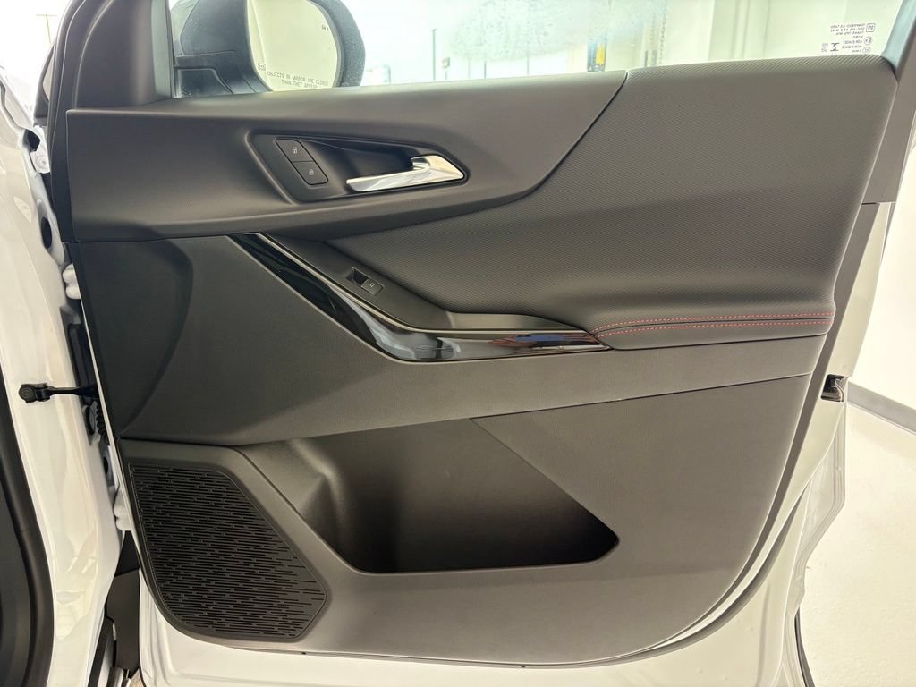 New 2027 Chevrolet Equinox RS w/ Safety and Technology Package FWD image 41