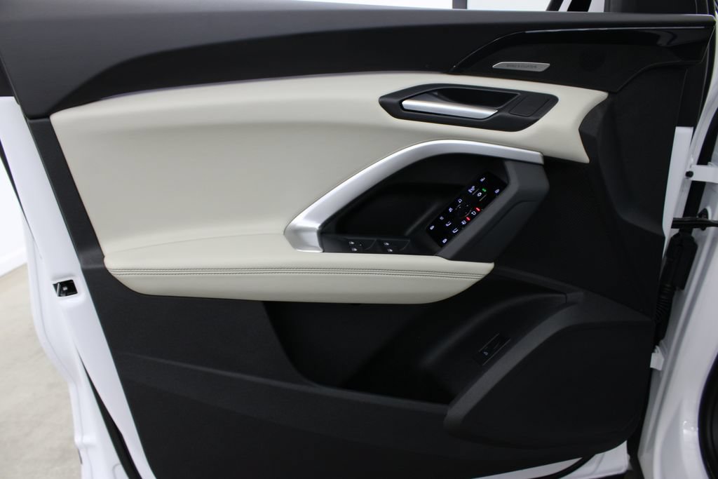 Used 2025 Audi Q5 Premium Plus AWD/4WD image 18