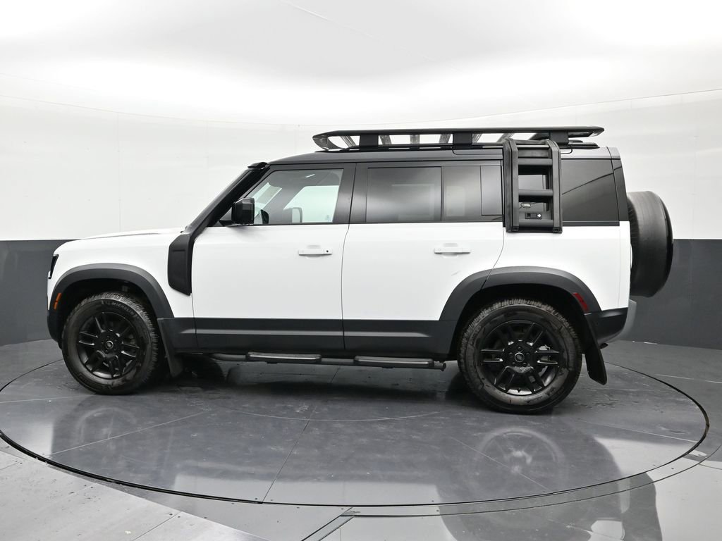 Used 2023 Land Rover Defender 110 S AWD/4WD image 2