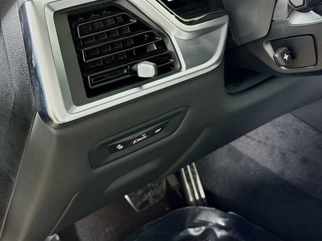 Used 2026 BMW X5 xDrive50e w/ M Sport Package AWD/4WD image 10