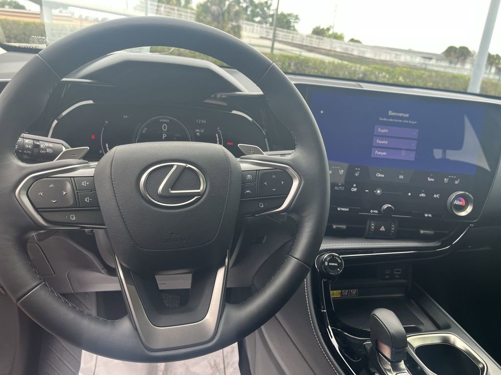 Used 2025 Lexus NX 350h AWD w/ Cold Area Package image 21