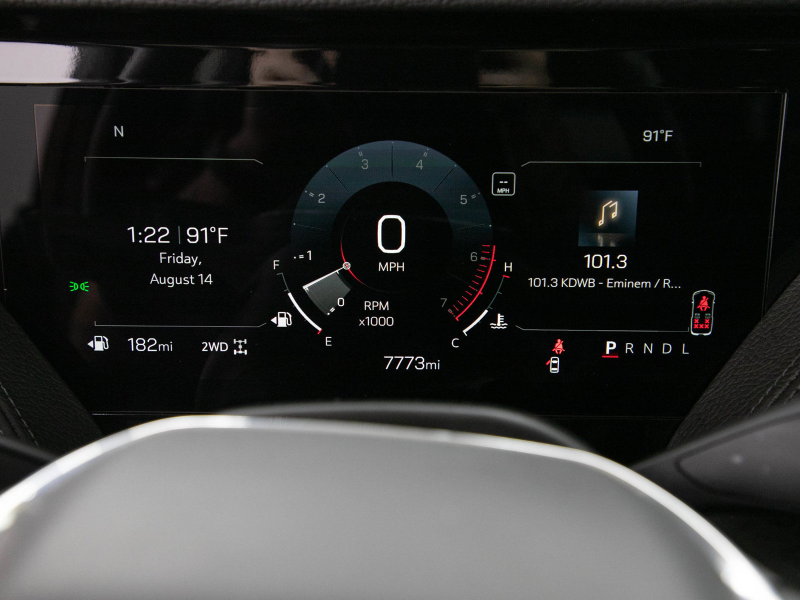 Used 2025 GMC Yukon XL Denali w/ Sun & Power Step Package AWD/4WD image 31