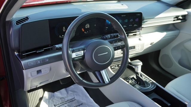 Used 2024 Hyundai Kona SEL image 17