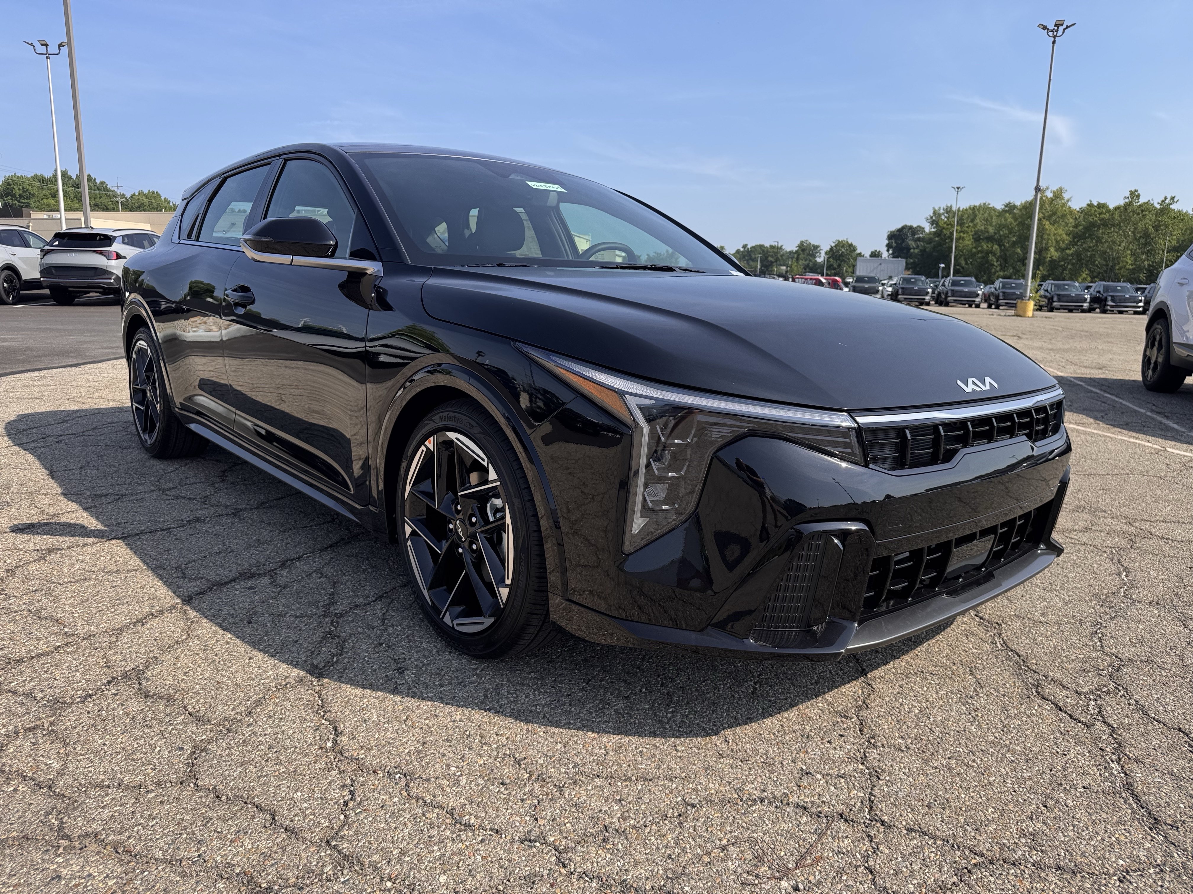 New 2026 Kia K4 GT-Line FWD image 3