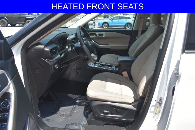 Used 2023 Ford Explorer XLT AWD/4WD image 4
