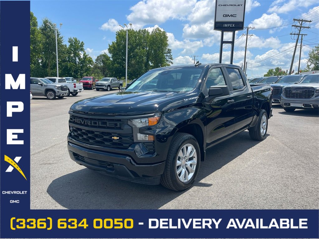 Used 2024 Chevrolet Silverado 1500 Custom image 1