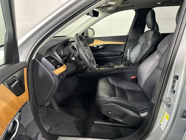 Used 2023 Volvo XC90 B6 Plus w/ Protection Package Premier image 11
