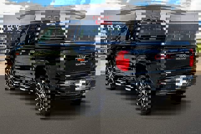 New 2026 GMC Canyon Denali image 3