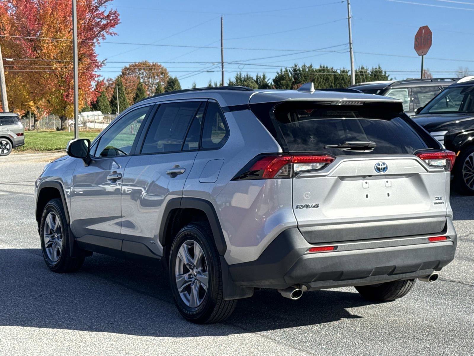 Used 2023 Toyota RAV4 XLE image 26
