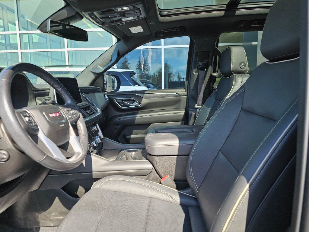 Used 2022 GMC Yukon SLT w/ SLT Luxury Package AWD/4WD image 23