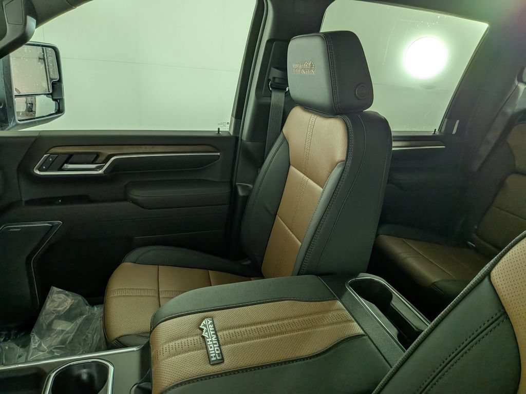 New 2026 Chevrolet Silverado 2500 High Country w/ High Country Premium Package AWD/4WD image 25
