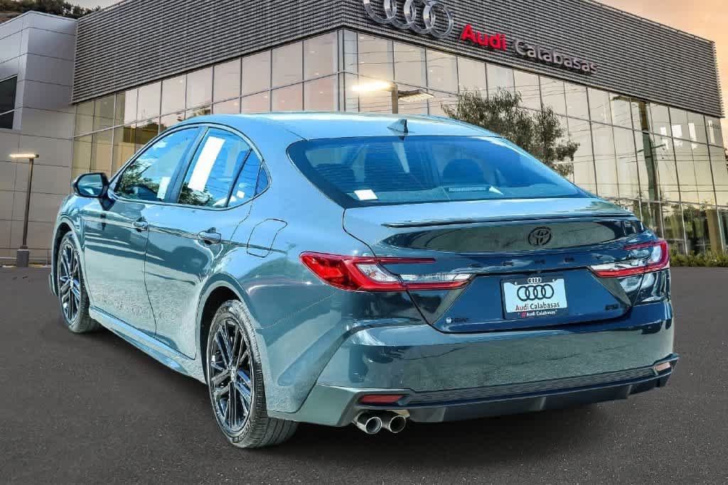 Used 2026 Toyota Camry SE FWD image 4