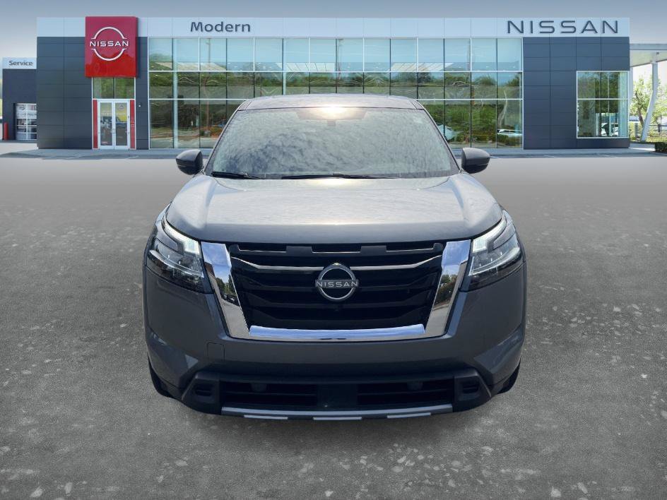 Certified 2024 Nissan Pathfinder SL w/ SL Premium Package FWD image 2