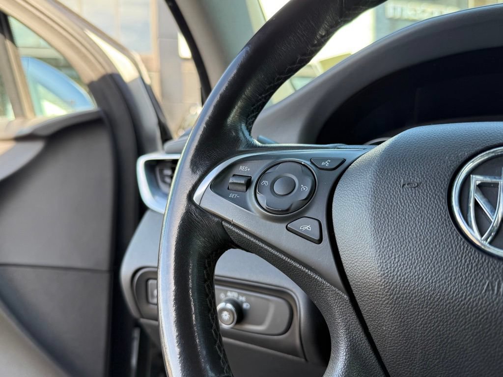 Used 2019 Buick Enclave Essence FWD image 23