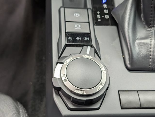 Used 2025 Toyota Tacoma SR AWD/4WD image 15
