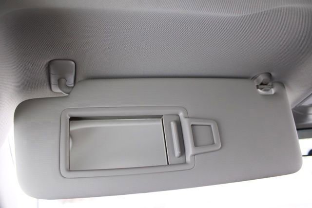 Used 2024 Volkswagen Jetta SE image 39