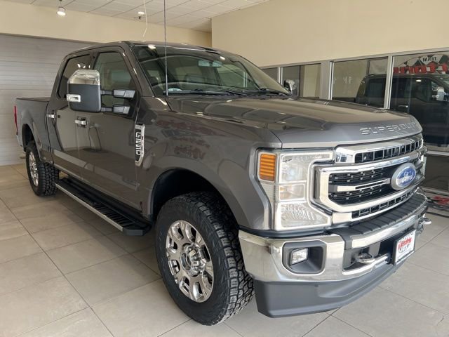 Used 2022 Ford F250 Lariat w/ Chrome Package image 3