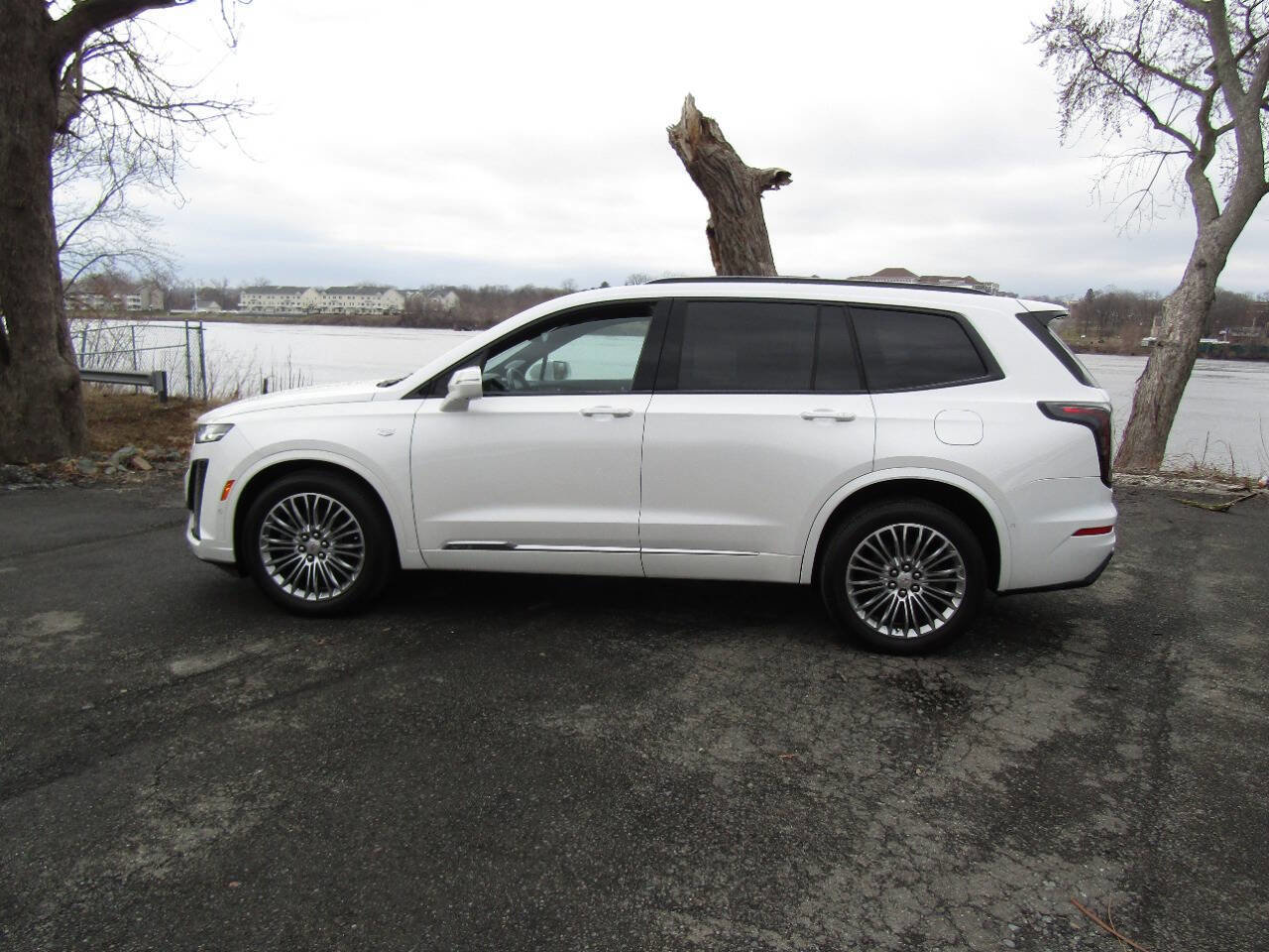 Used 2020 Cadillac XT6 Sport AWD/4WD image 4