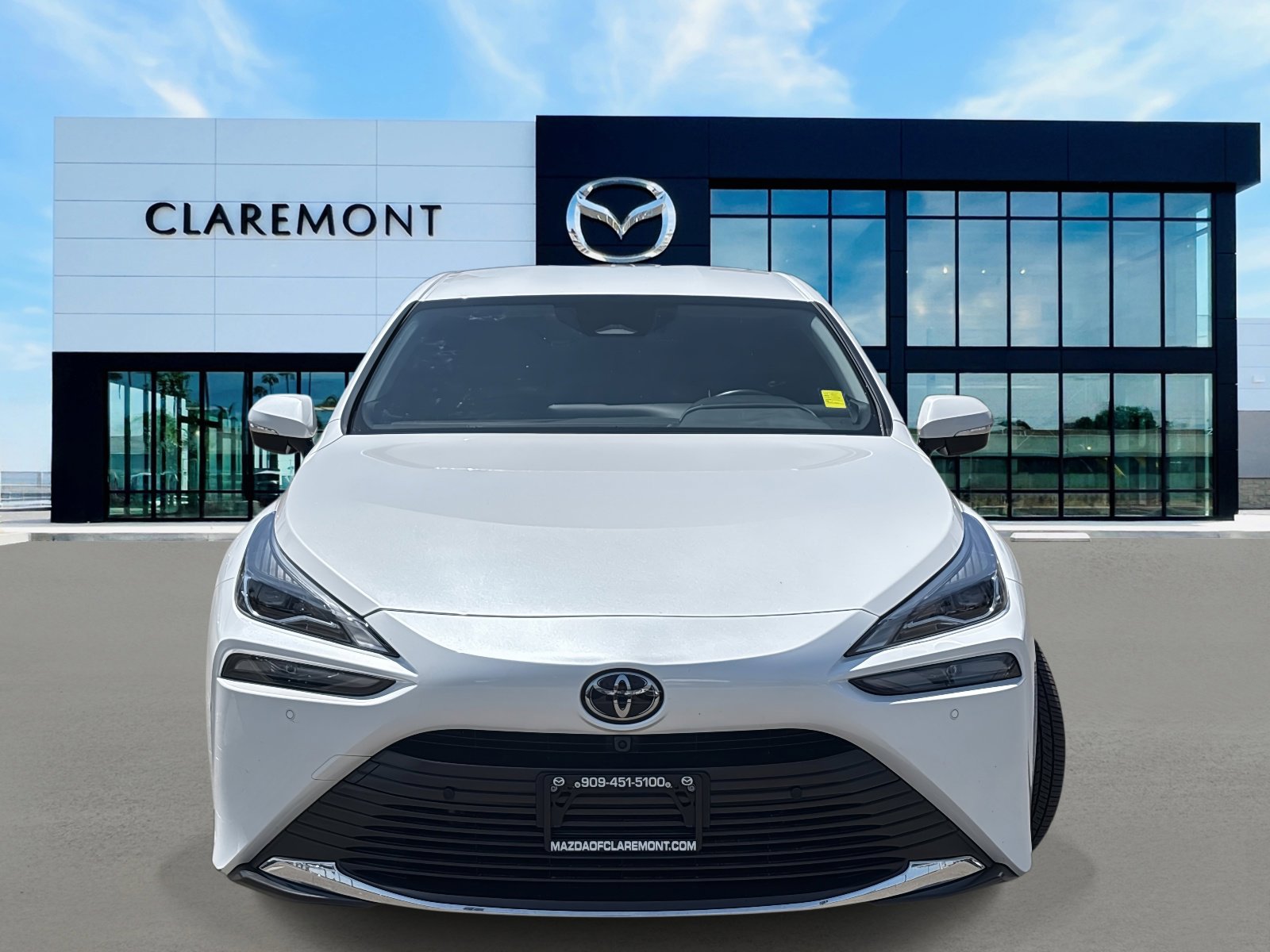 Used 2024 Toyota Mirai w/ Advanced Technology Package image 2