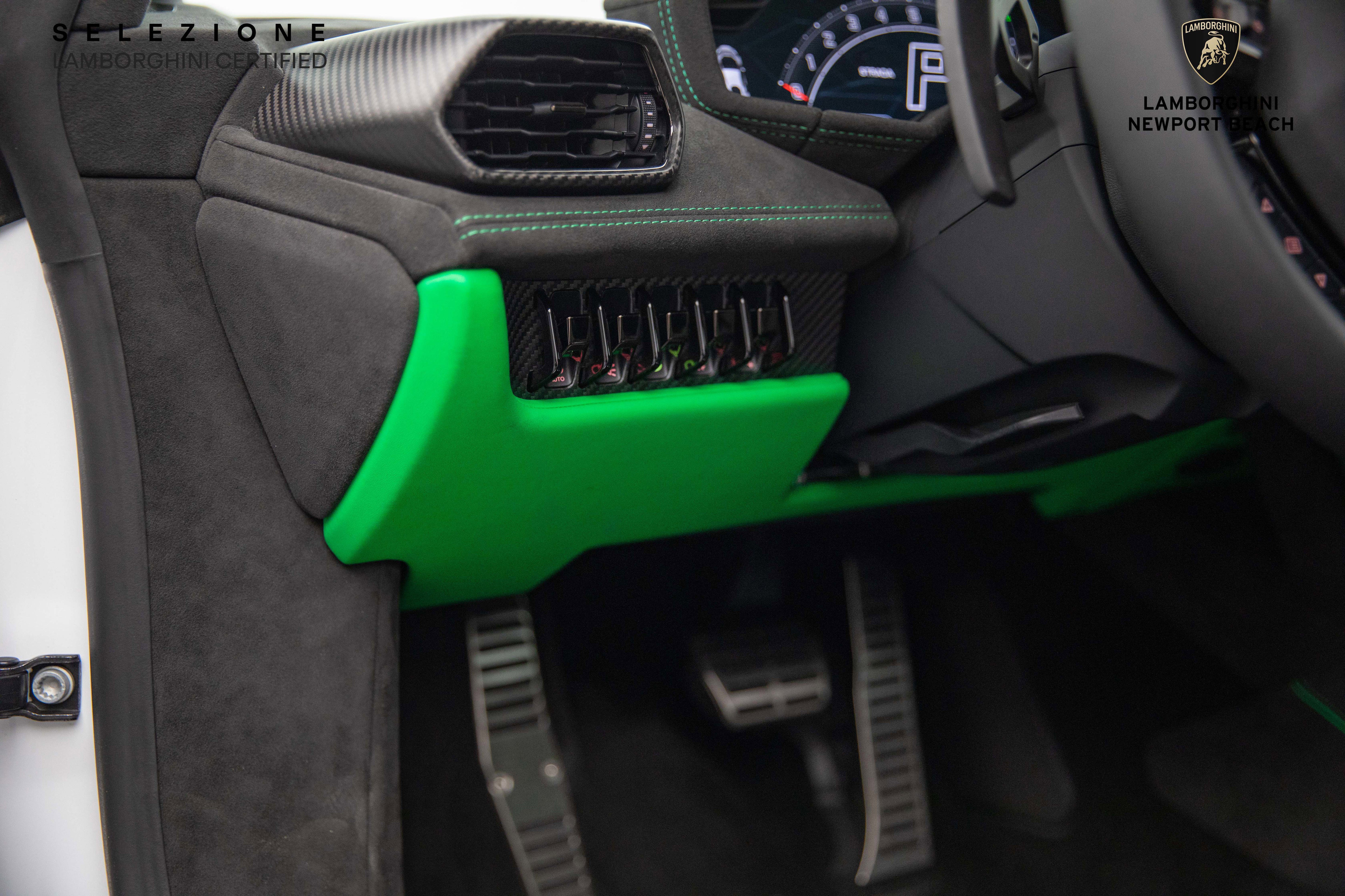 Used 2023 Lamborghini Huracan Tecnica image 24