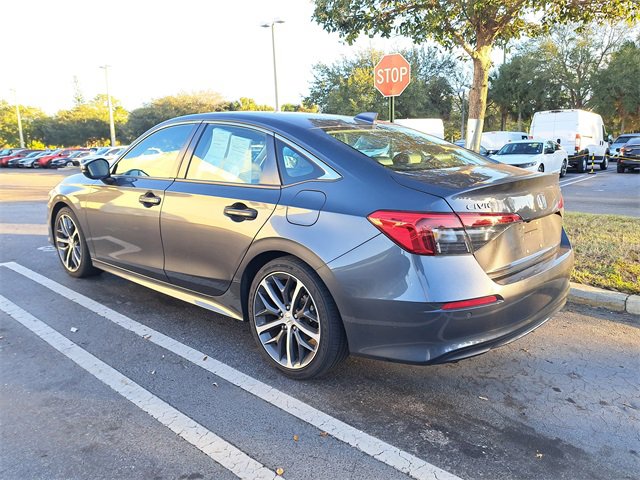 Used 2022 Honda Civic Touring image 4