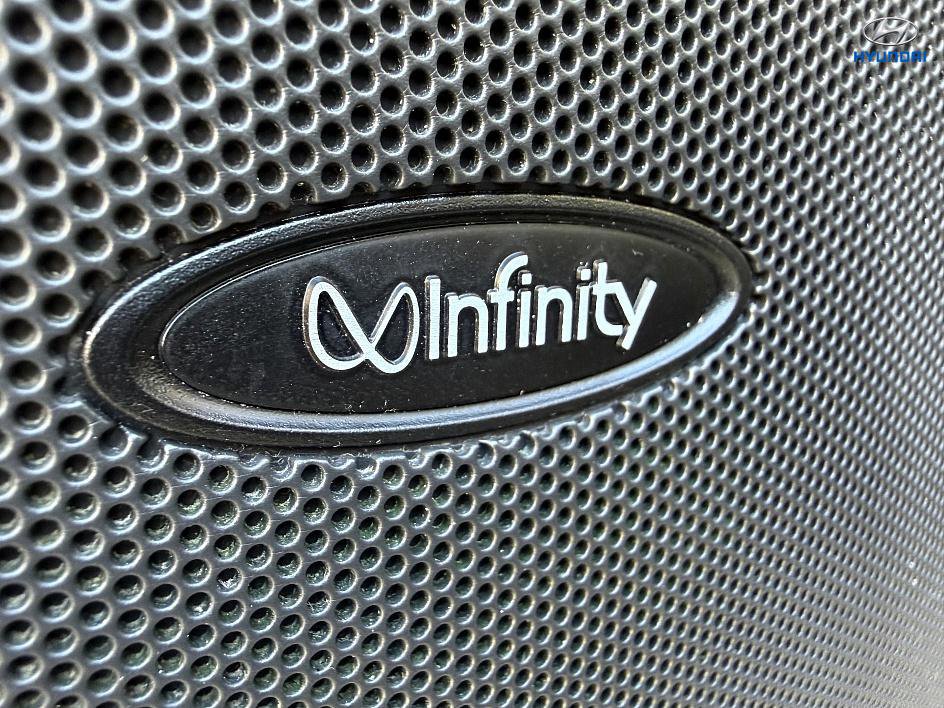 Used 2011 Hyundai Veracruz Limited w/ Navigation Pkg 3 image 22