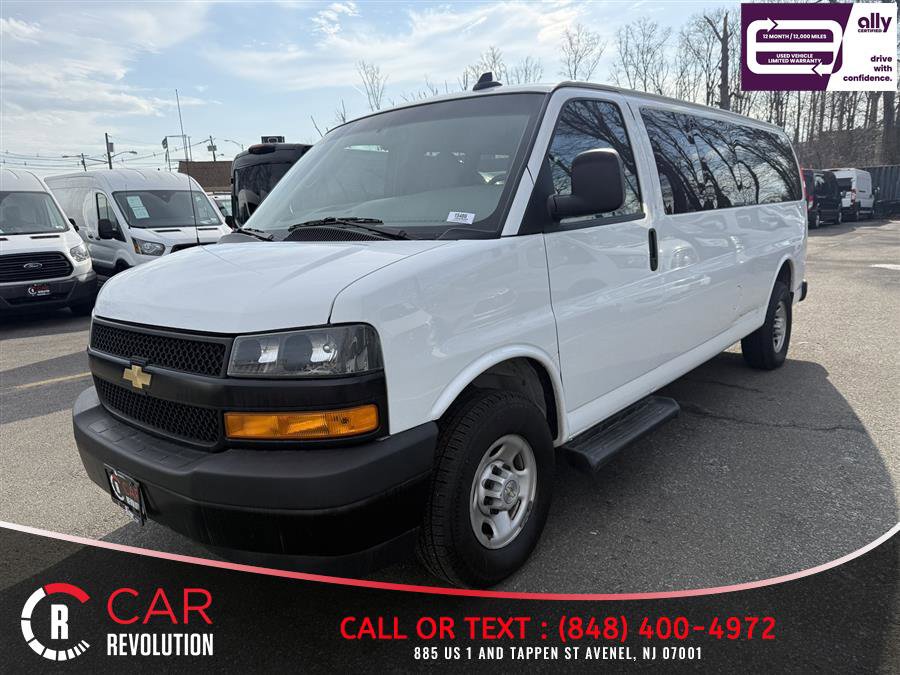 Used 2023 Chevrolet Express 3500 LS RWD image 3