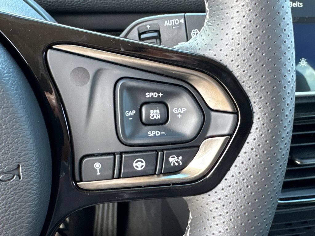 New 2025 VinFast VF 8 Eco AWD/4WD image 30