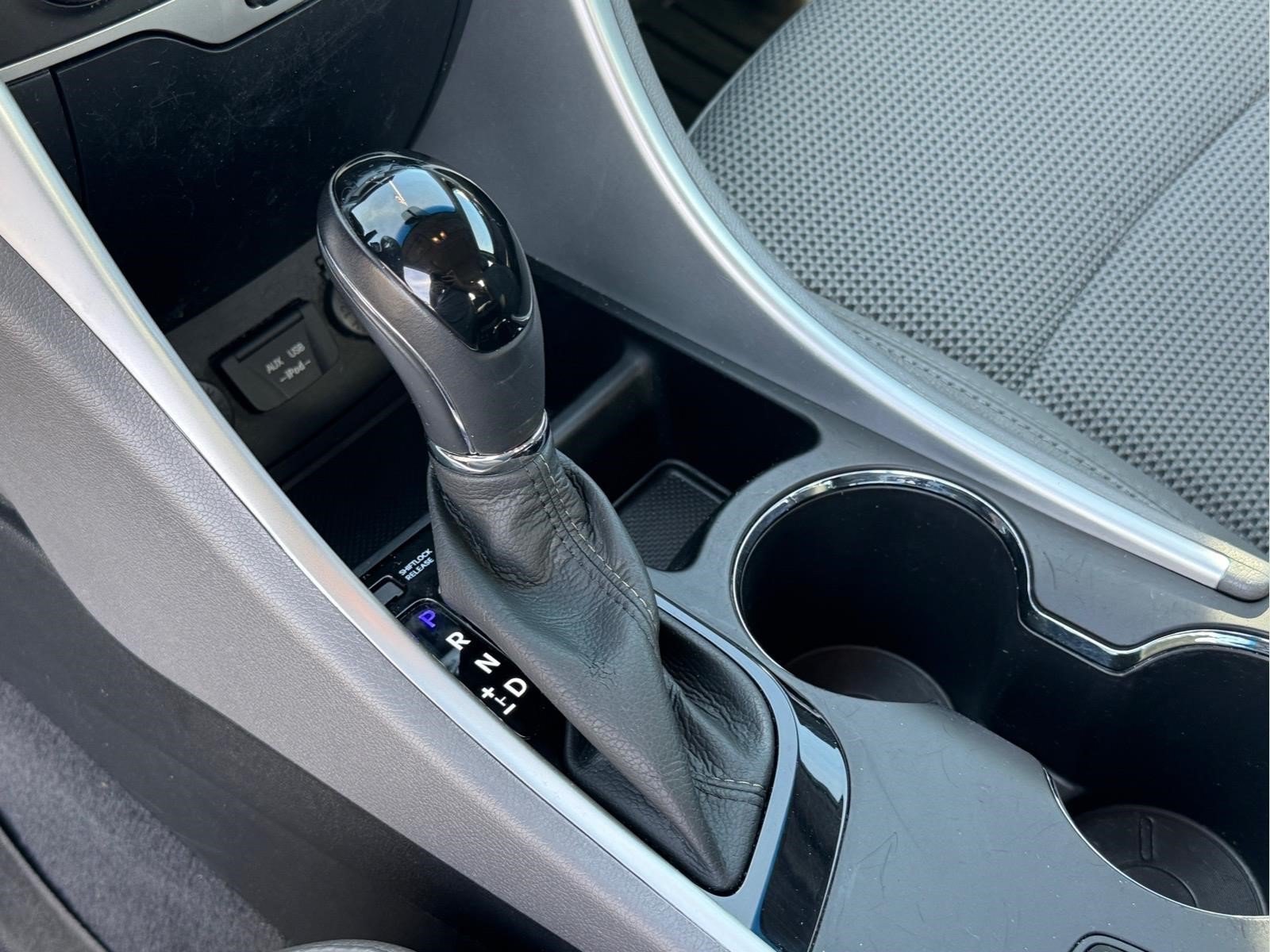 Used 2013 Hyundai Sonata SE w/ Navigation & Sunroof Pkg FWD image 25