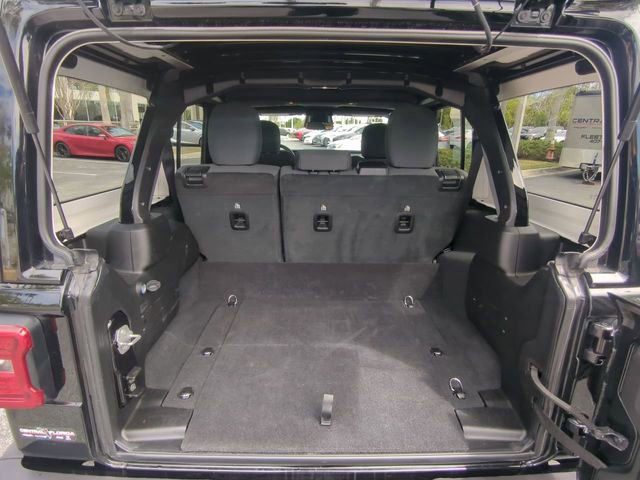 Certified 2025 Jeep Wrangler Unlimited Sahara w/ Safety Group image 14