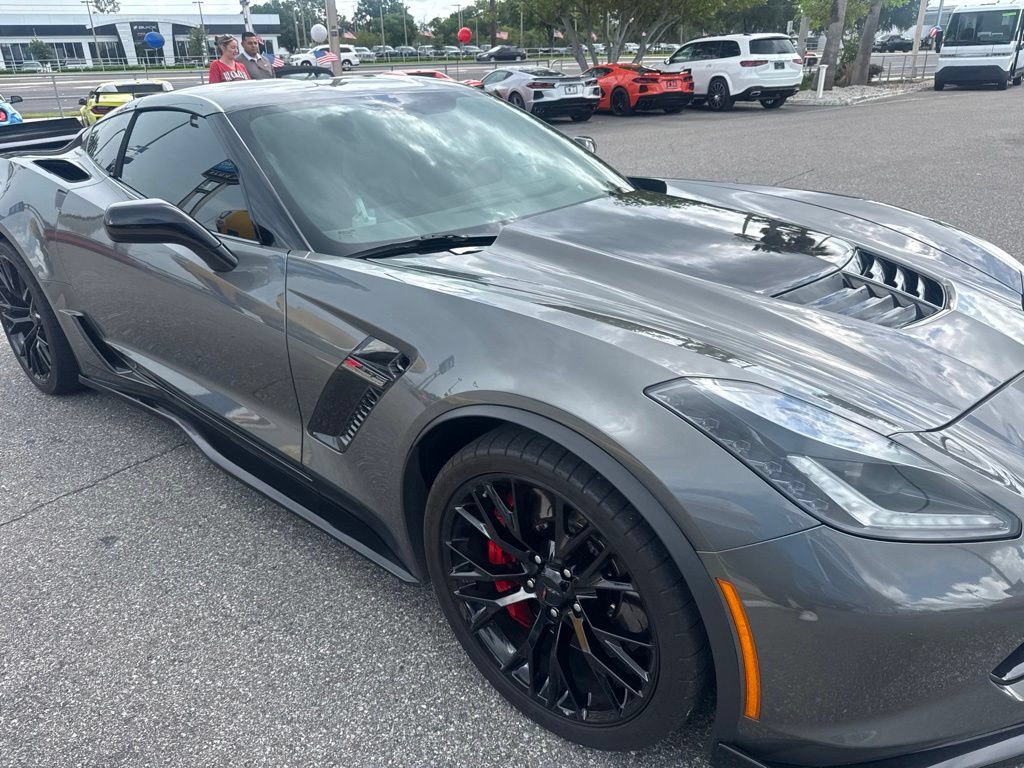 Used 2016 Chevrolet Corvette Z06 w/ 2LZ Preferred Equipment Group RWD image 3