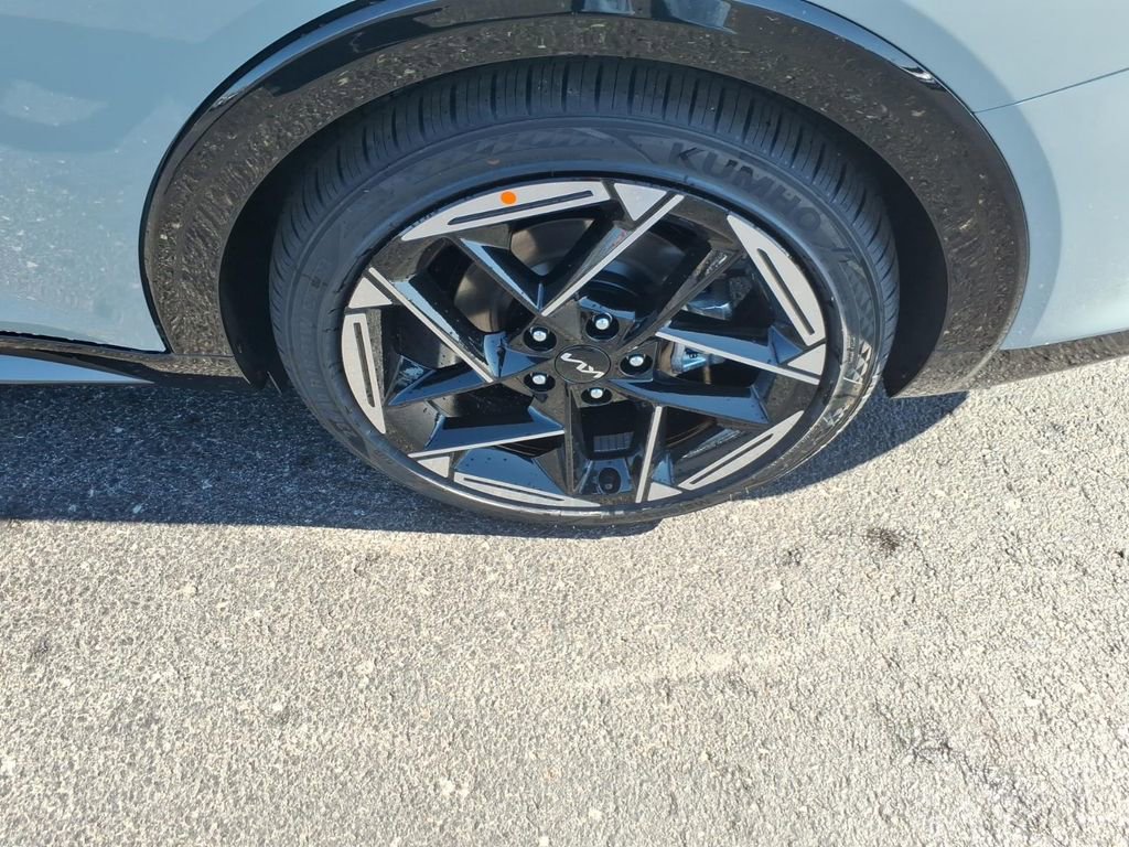 New 2026 Kia K4 GT-Line w/ GT-Line Premium Package FWD image 6