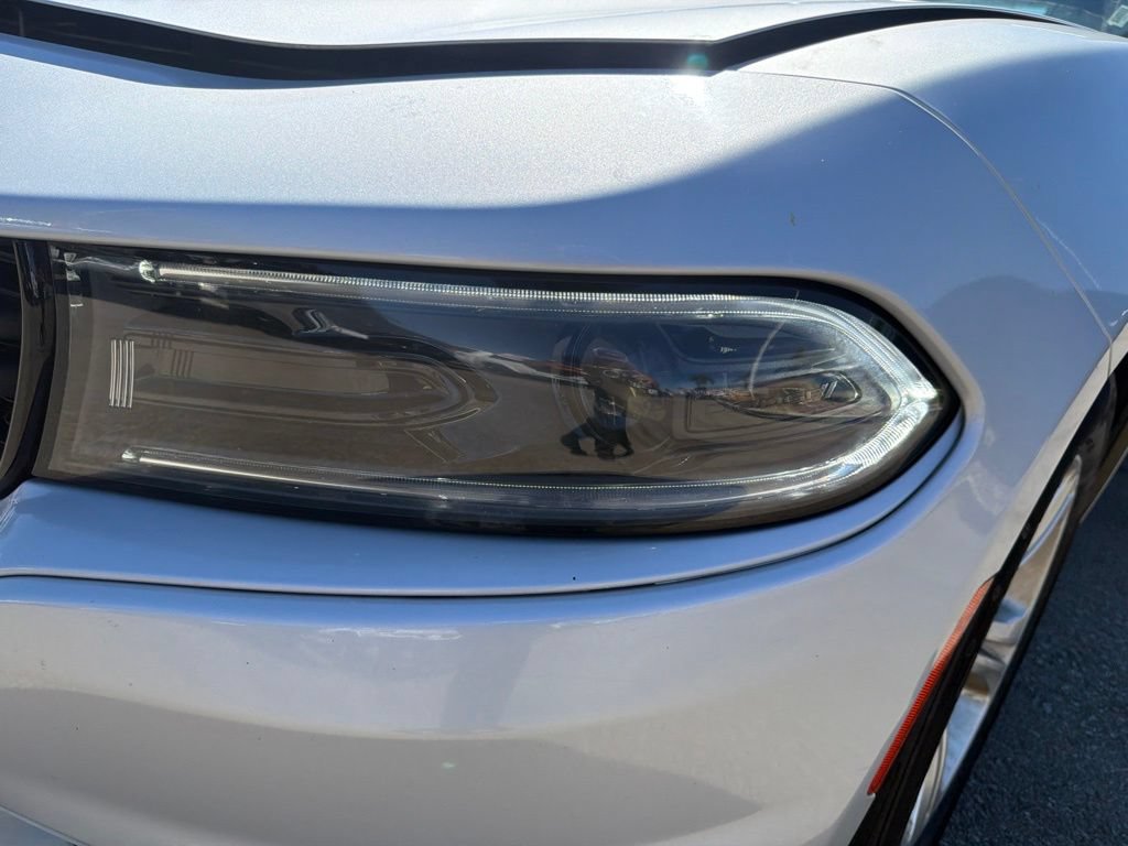 Used 2022 Dodge Charger SXT RWD image 12