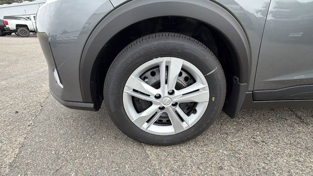 New 2025 Nissan Kicks Play S image 10