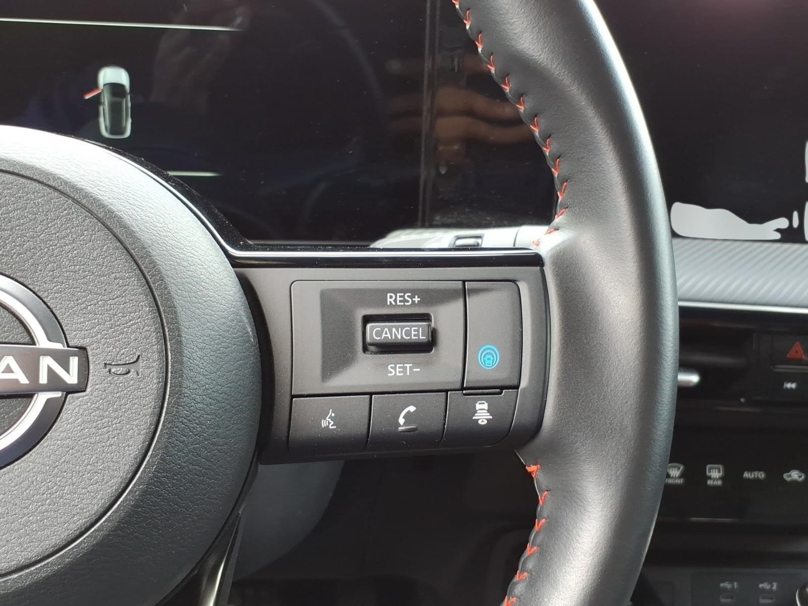 Used 2026 Nissan Kicks SR w/ Cold Weather Package AWD/4WD image 15