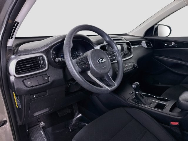 Used 2017 Kia Sorento FWD image 22