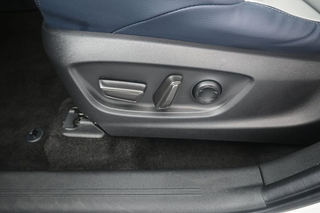 Used 2023 Subaru Solterra AWD image 16