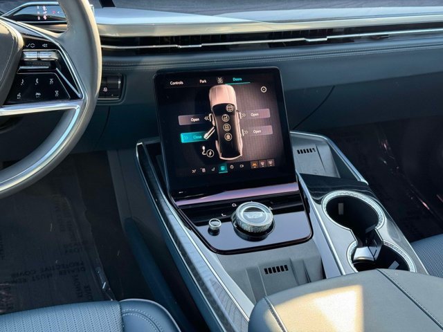 Certified 2025 Cadillac Escalade IQ Luxury 2 w/ LPO, Premium Carpet Package AWD/4WD image 4