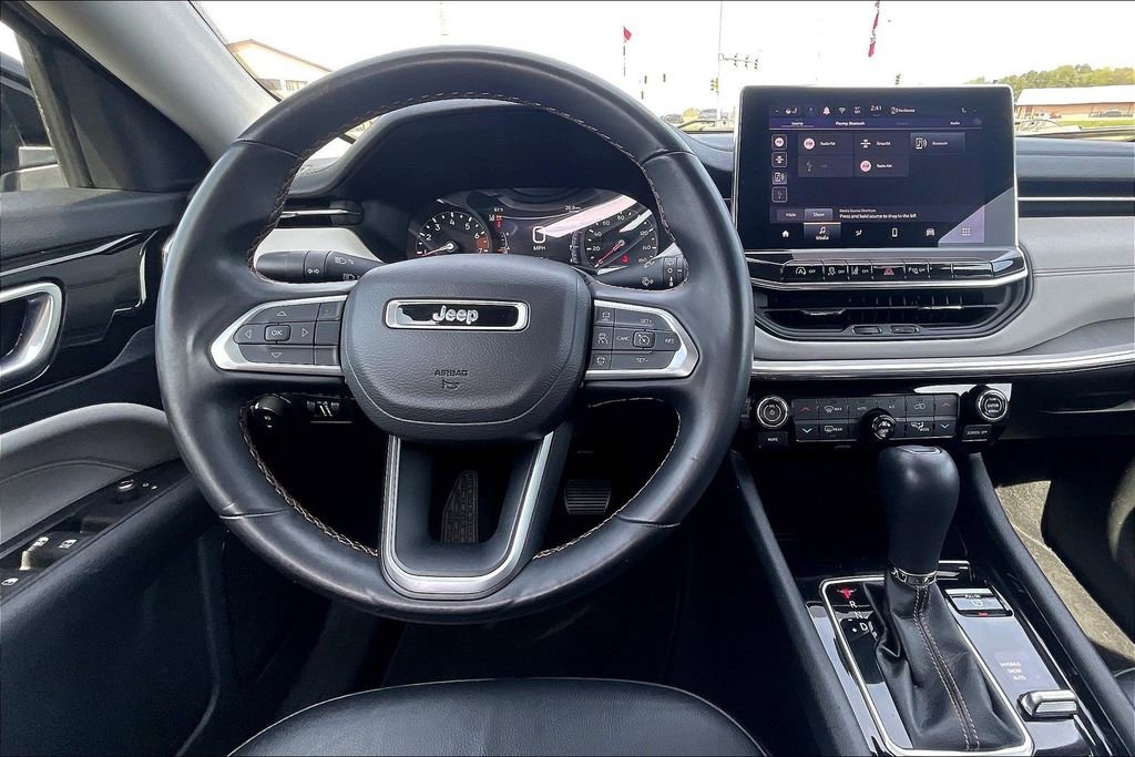 Used 2022 Jeep Compass Limited image 8