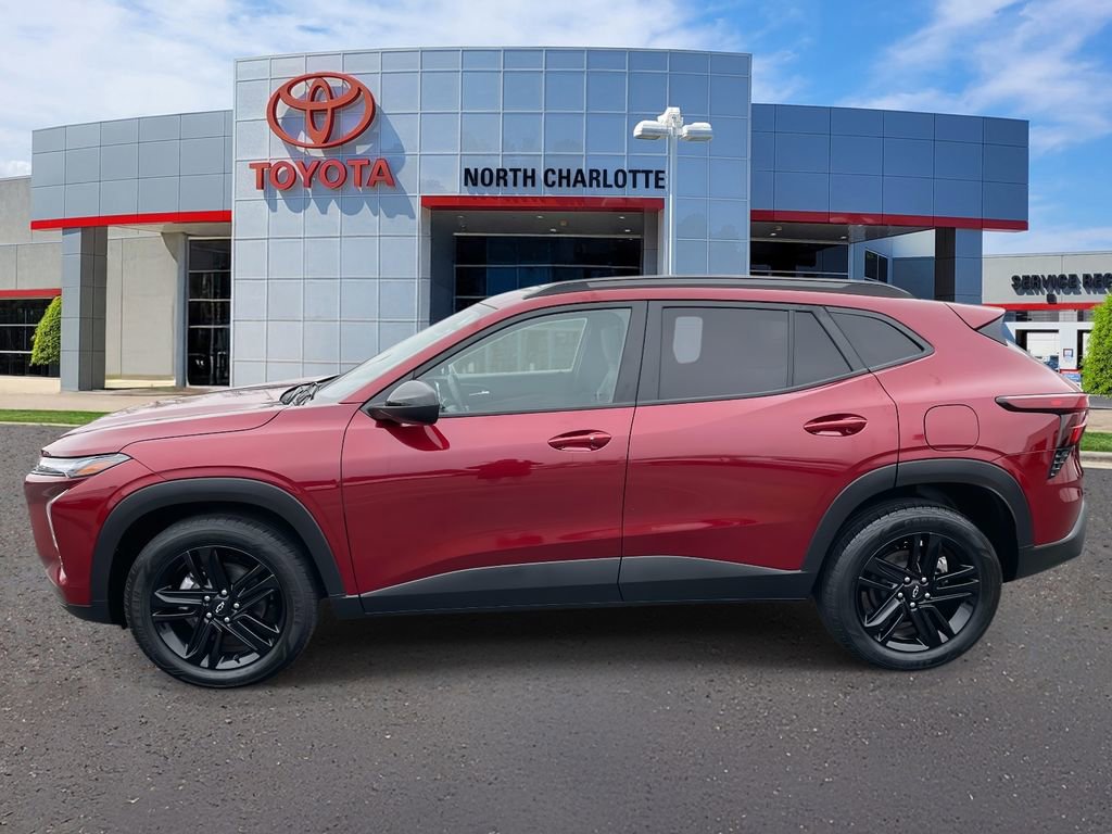 Used 2024 Chevrolet Trax ACTIV w/ Sunroof Package image 7