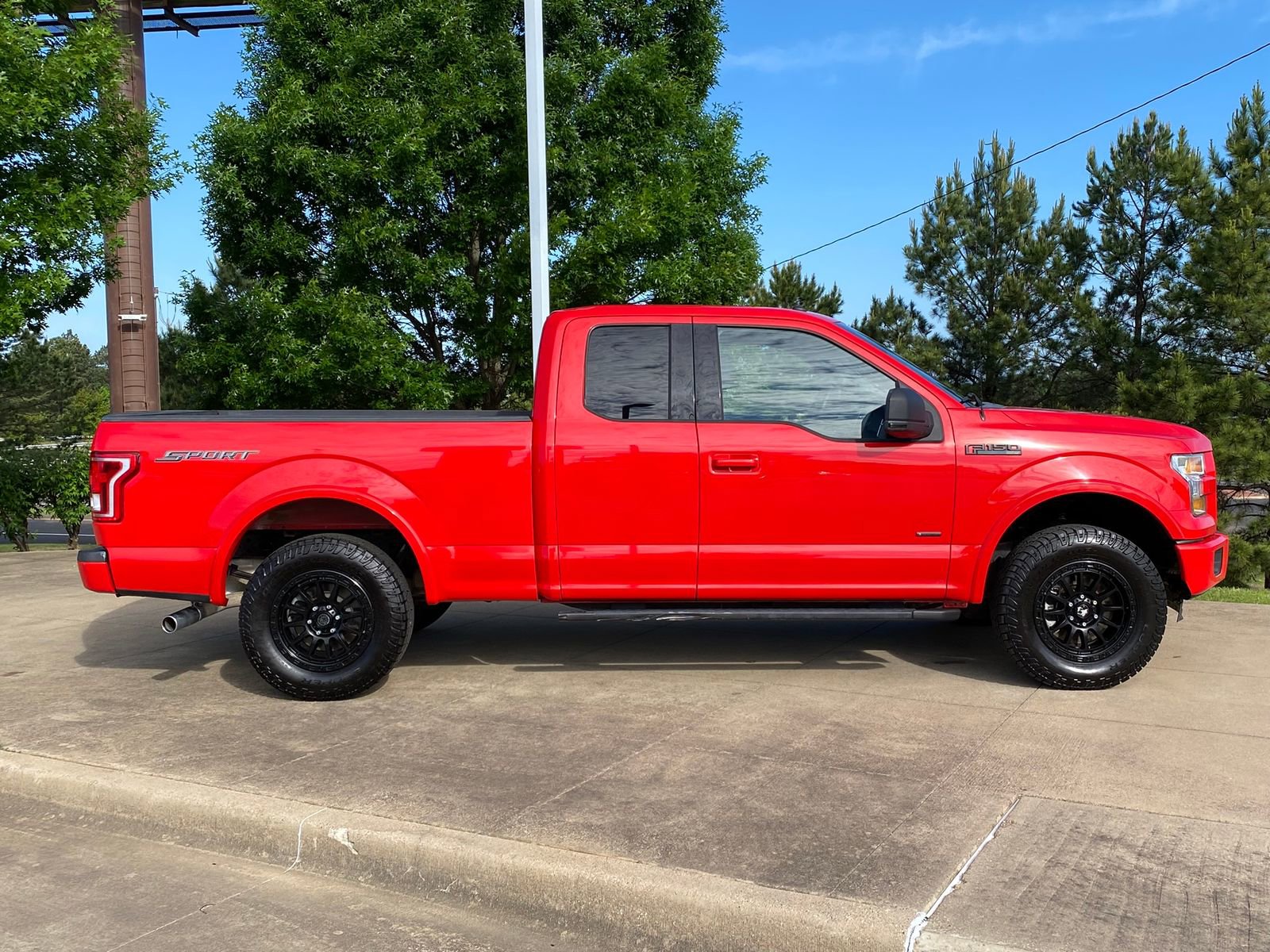 Used 2016 Ford F150 XLT w/ Equipment Group 301A Mid RWD image 7