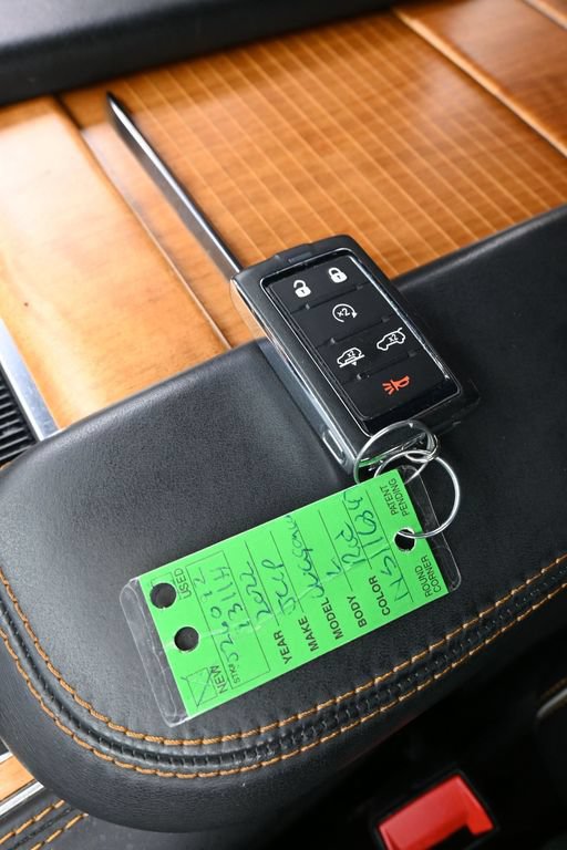 Used 2022 Jeep Grand Wagoneer Series III AWD/4WD image 30