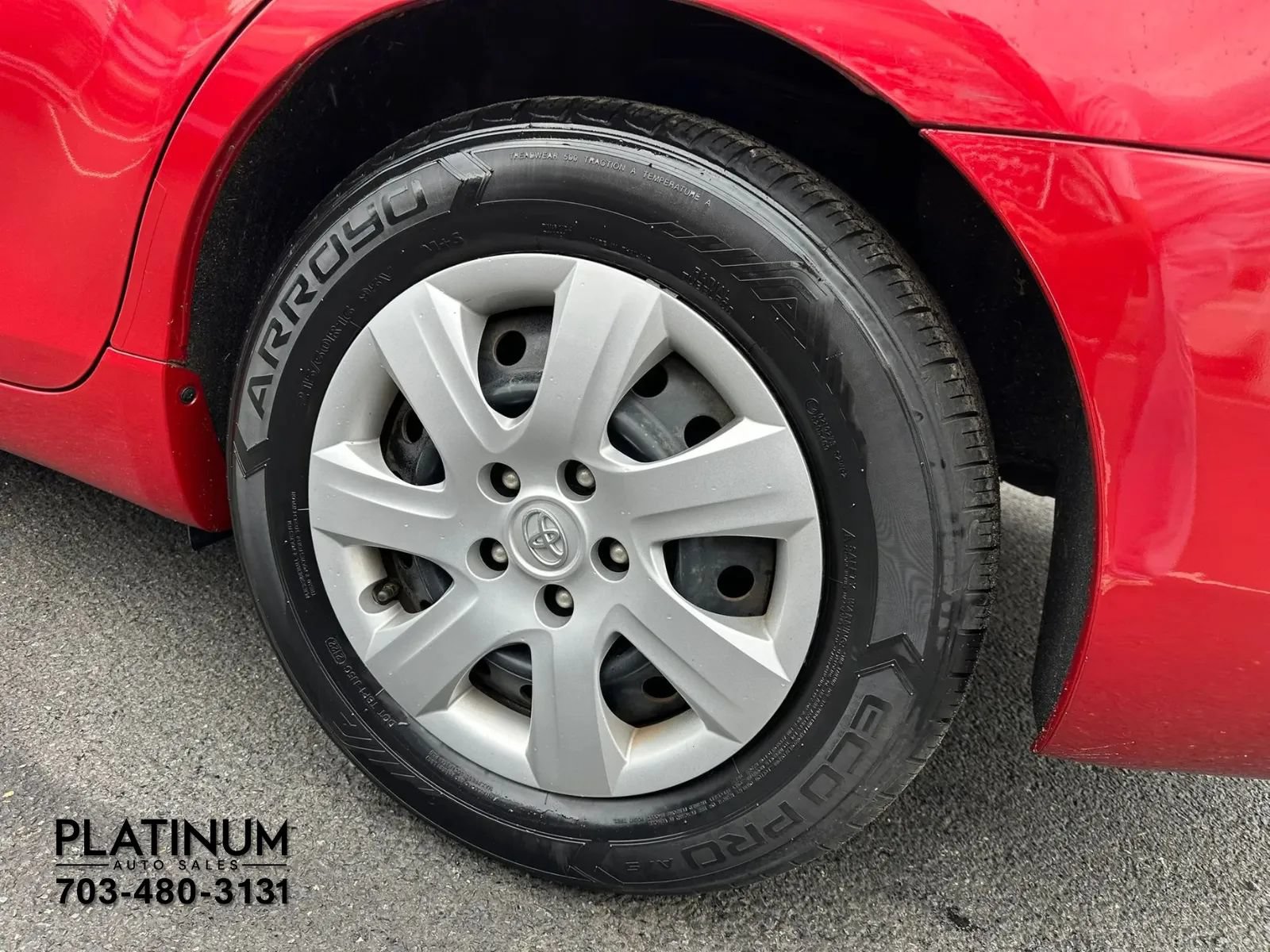 Used 2011 Toyota Camry LE FWD image 16