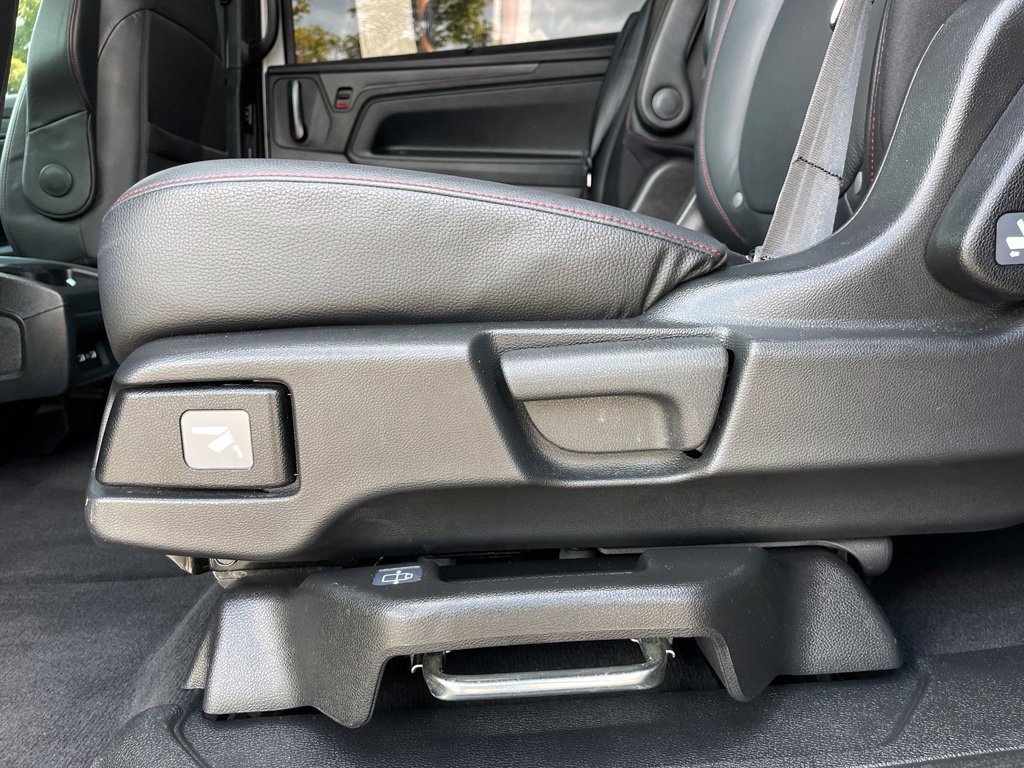 Certified 2024 Honda Odyssey Sport image 39