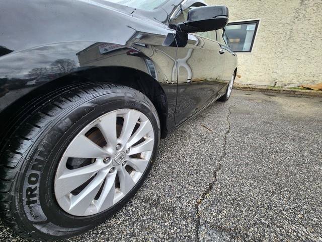 Used 2015 Honda Accord EX-L image 24