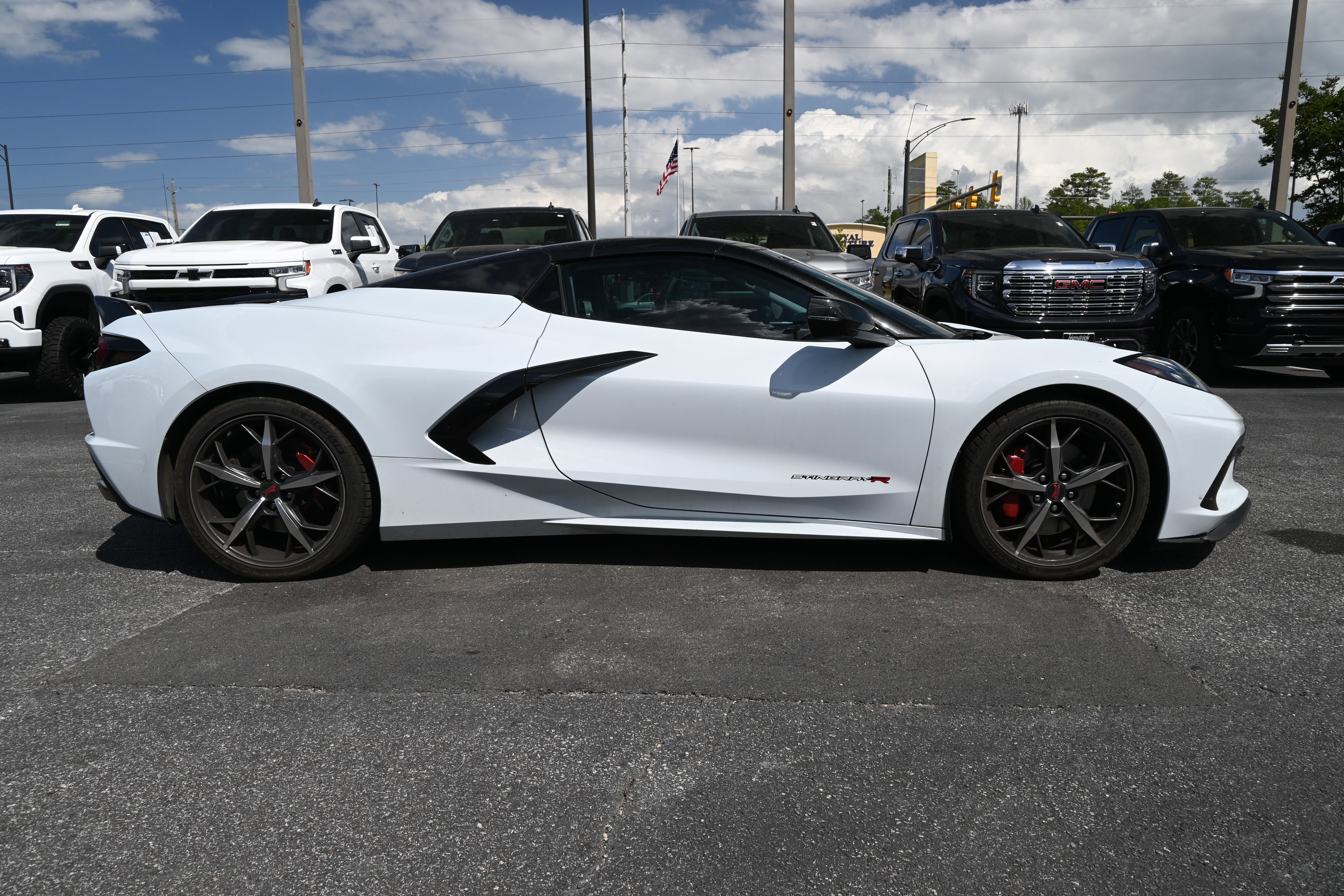 Used 2022 Chevrolet Corvette Stingray Premium Conv w/ Z51 Performance Package image 11