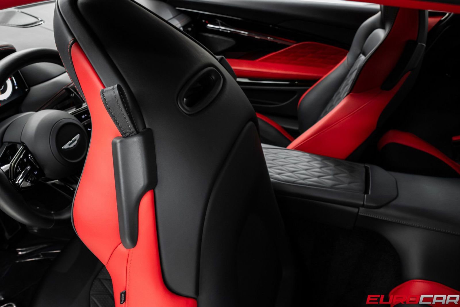 Used 2024 Aston Martin DB12 Coupe RWD image 35